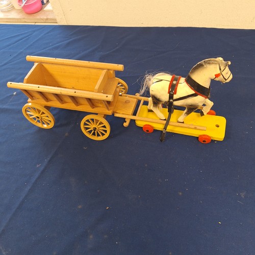 Altes holz pferdegespann ddr - holz,