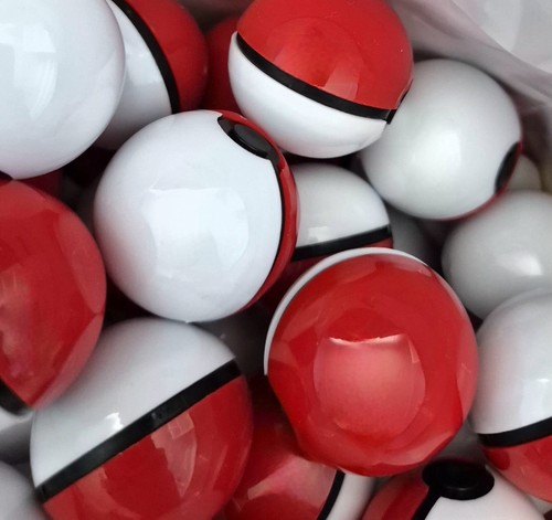 Pokemon pokeball mit - pokemon, figur