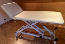 TOP - Massage.- Behandlungsliege,  Hydraulisch, 2tlg., extra breit, Medizinisch