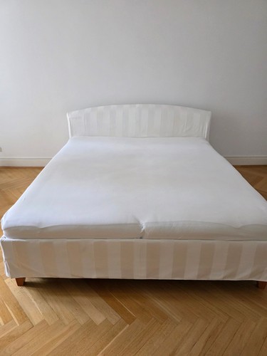 Gut erhaltenes bett der - gut, marke