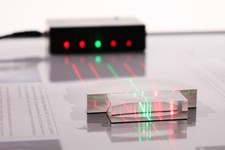 Laser Ray Box Duo,  rot-grün, LED, mit Netzteil für Schulen Universitäten