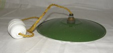 stilechte TELLERLAMPE zum Hängen, weiss/Grün emalliert, Porz. Abschluss,ca. 1930