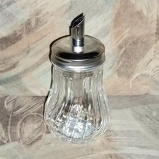 Glas Zuckerstreuer schönes