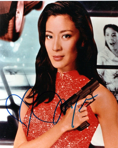 Michelle yeoh signiert james - yeoh,