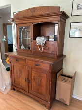 Antiker Buffetschrank aus