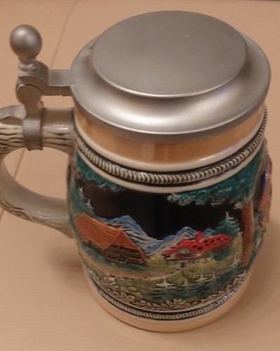 Relief bierkrug mit - relief,