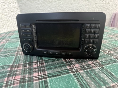 Mercedes benz autoradio - benz,