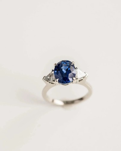 Natürlicher blauer