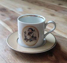 Mokkatasse mit Untersetzer