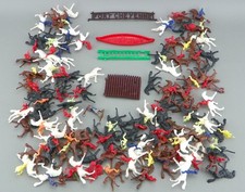 Vintage 1970's Plastic 1"