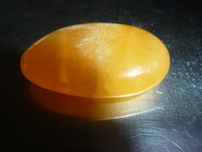 Unikat Edelstein Anhänger Orangencalcit