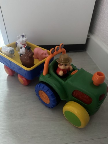 Spielzeugtraktor für