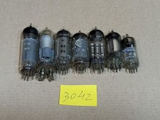 Röhrenradio GRUNDIG 3042 Röhrensatz : EC92,ECH81,EF41,EAF42,EM85,EABC80,EL84 .