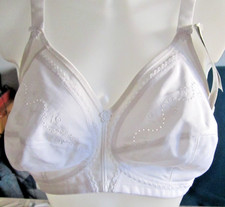 Triumph BH Doreen + Cotton 01