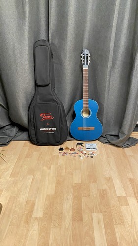 Gitarre ortega mit viel - gitarre, 3/4