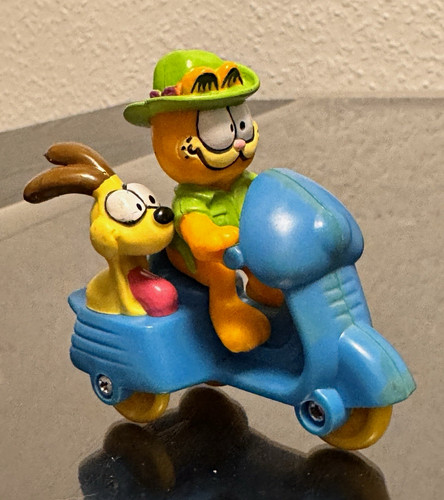 Mcdonald garfield odie - mcdonald's,