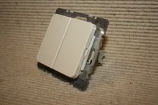 Berker Modul 2 cremeweiß