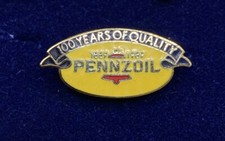 Pennzoil Motoröl Pin Anstecknadel Emaille 100 Years 1889-1989  ca. 29x13mm