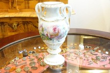 Meissen Porzellan Schlangenhenkelvase Rosenbuketts/ Insekten, 1900, II.Wahl