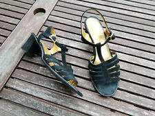 Elegante Vintage Riemchen