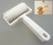 GITTERROLLER FÜR LINZER TORTE