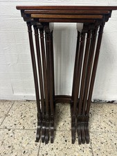 4-ER SATZ Holz  BEISTELL TISCHE Englischer ART NOUVEAU Mahagoni UM 1900 Antik