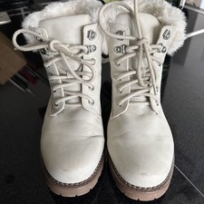 Weiße Boots mit Fake Fur Gr