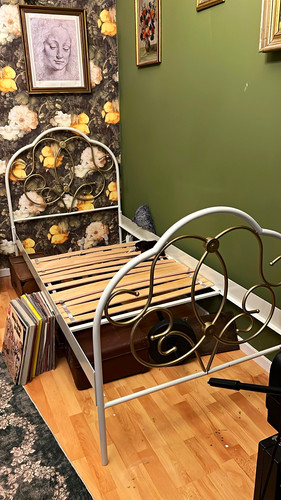 Metallbett romantisch