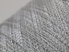 X51 (50€/kg) 950g FRISBY EFFEKTWOLLE POLARSILBER SEIDENGLANZ (36/2) Zwirn Garn