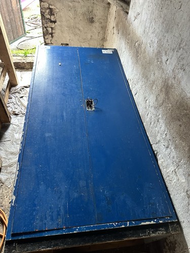 Bundeswehrschrank