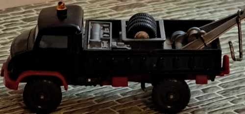 Unimog werkstattwagen mit kran - werkstattwagen,