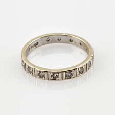 Weißgold Memory Ring mit 16 Diamanten