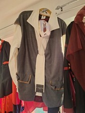 🛡️ Herren Mittelalter Kostüm L – Andrea Weste + Hemd + Falke Socken