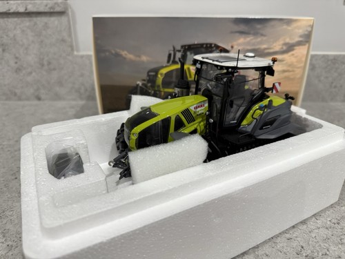 Universal hobbies claas - universal,