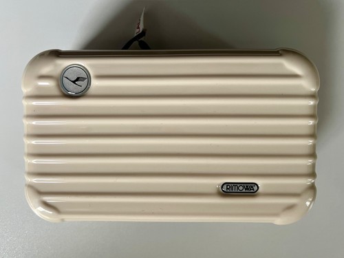 Lufthansa first class amenity - lufthansa,