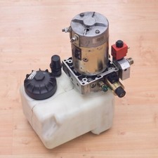 Hydraulik-Einheit Jungheinrich 50357850 - 24V - 1,7kW - Motor Iskra AMJ-5781