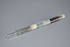 Antikes Medizinbedarf Nähmaterial Steril in Ampulle aus Glas antik Fach #D3