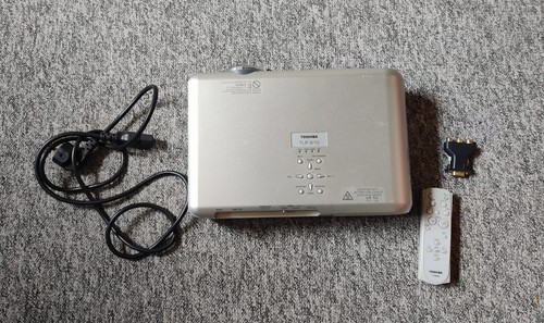 Toshiba tlp s10 svga - tlp-s10, beamer