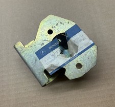 Mercedes W123 W126 Schloss Verriegelung Falle Heck Deckel Klappe 1267501885 NOS