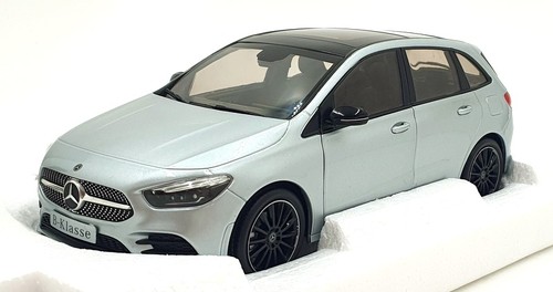Models scale b6 - 1/18,