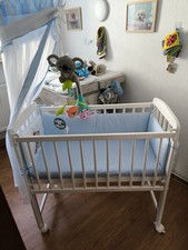 Beistellbett/Stubenwagen mit viel Zubehör