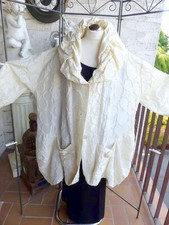 5386 Turbulence Mantel, Ballonmantel, creme, 2 gr Taschen, mit Röschen, extravag