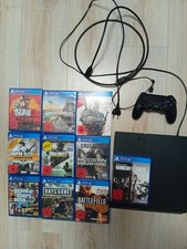 PlayStation 4 (PS4) mit
