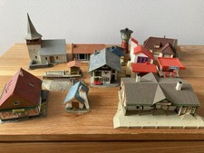 13 alte H0 Modellhäuser, -kirchen usw. Faller Kibri Vollmer, Simex - Konvolut