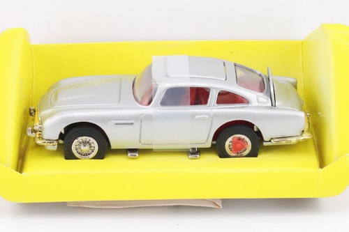 Corgi toys aston martin - aston, db5