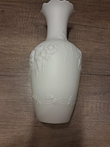 Vase kaiserporzellan relief - vase,