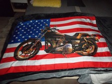 US-Fahne mit Motorrad