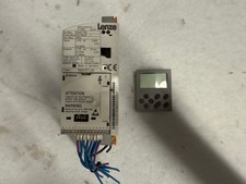 Lenze Frequenzumrichter E82EV371_2B mit Bedienteil – 0,37 kW, 240V