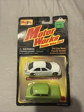 2 Cars 1996 Maisto Mercedes