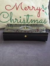 Leere Zigarrenkiste aus Holz -